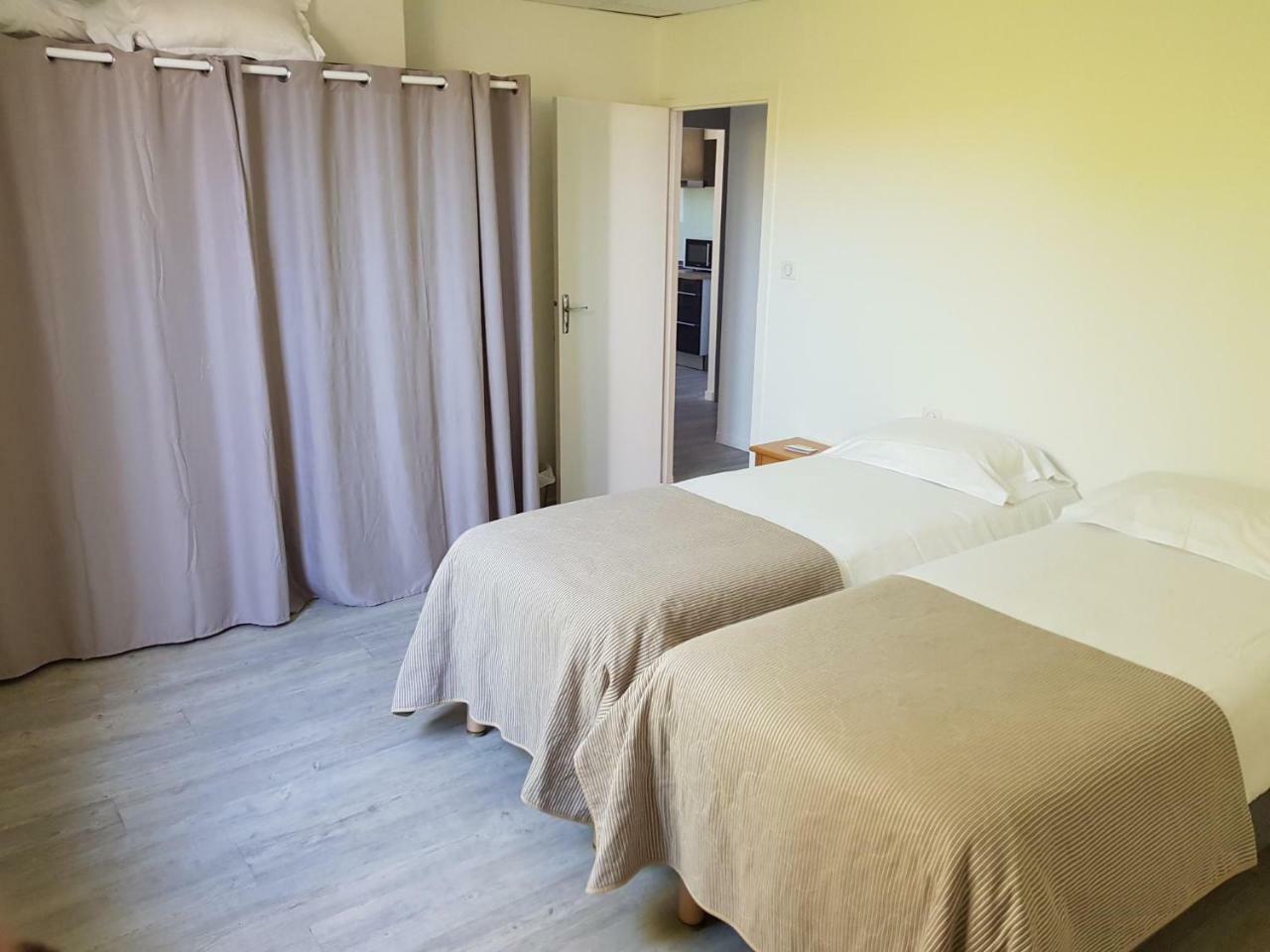 Logis Hotel Le Relais Біскарросс Номер фото